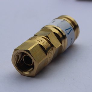 Быстросъемный соединитель на редуктор, правый.
Резьба 9/16”-18-UNF-2B-LH